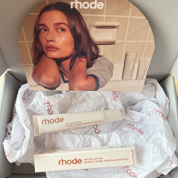 🤎 Rhode Peptide Lip Tint Cinnamon Roll 🤎 - Picture 4 of 13